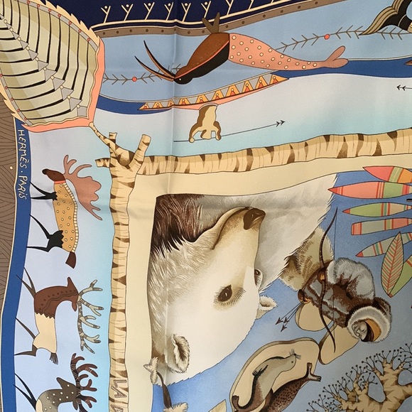 Authentic Hermes La Vie du Grand Nord silk scarf - Picture 8 of 14